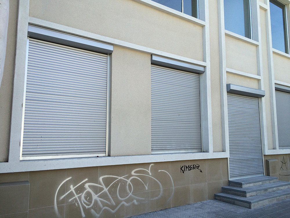 cortinas metálicas para casas